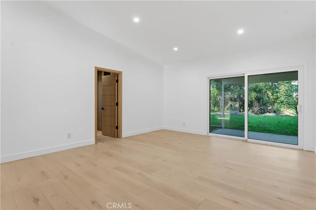 18653 Palomino Drive, Tarzana, California 91356 home-pic-9